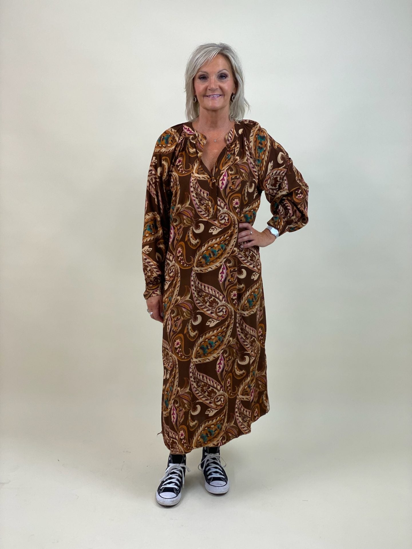 Klänning i 100% viscose